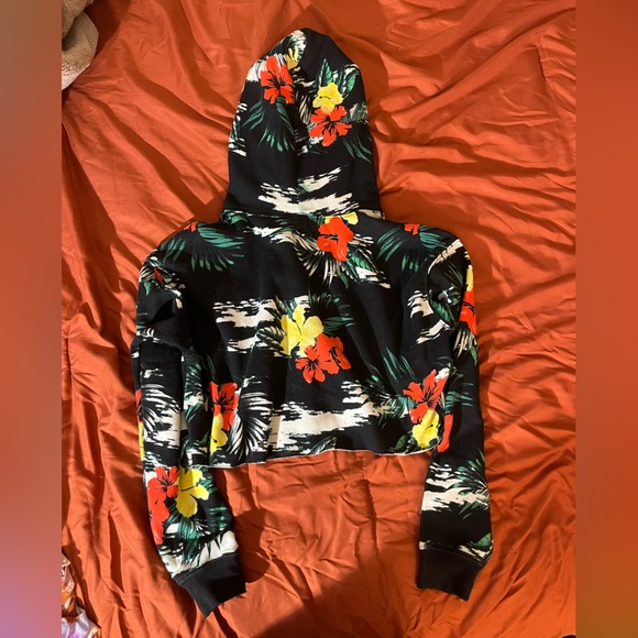 Urban Outfitters Cropped Floral Hoodie - Picture 3 of 3